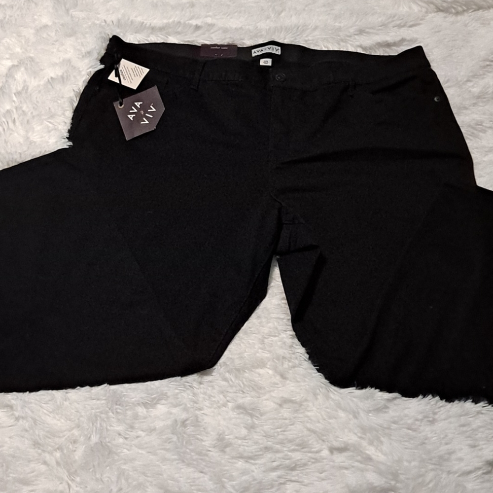 Like New! Ava and Viv Black Skinny Denim - Picture 3 of 7